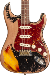 Guitarra eléctrica con forma de str. Fender Custom Shop 1961 Stratocaster #CZ580688 - Super heavy relic black o. 3-color sunburst