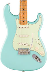 Guitarra eléctrica con forma de str. Fender American Professional Classic Stratocaster Ltd (USA, MN) - daphne blue