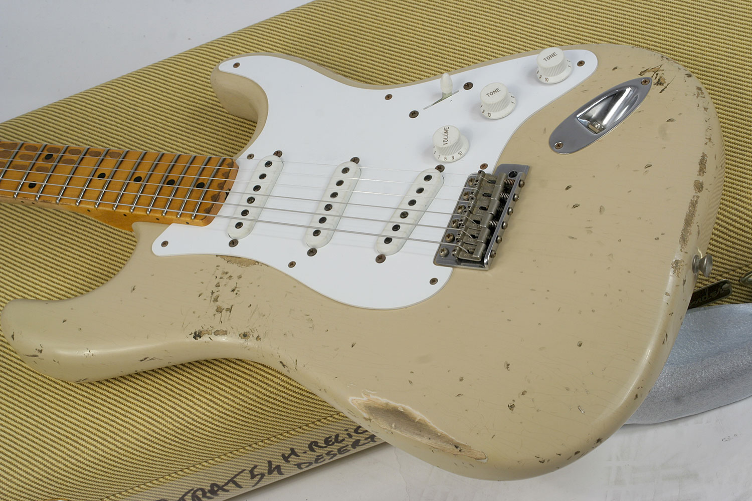 Fender Custom Shop Strat 1954 60th Anniversary Mn - Heavy Relic, Desert Sand - Guitarra eléctrica con forma de str. - Variation 5