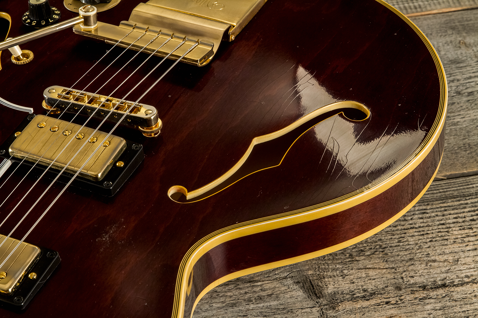 Gibson Custom Shop Bb King Es355 1974 Rumble In The Jungle 2h Trem Eb #bbes33505 - Murphy Lab Light Aged Walnut - Guitarra eléctrica semi caja - Varia