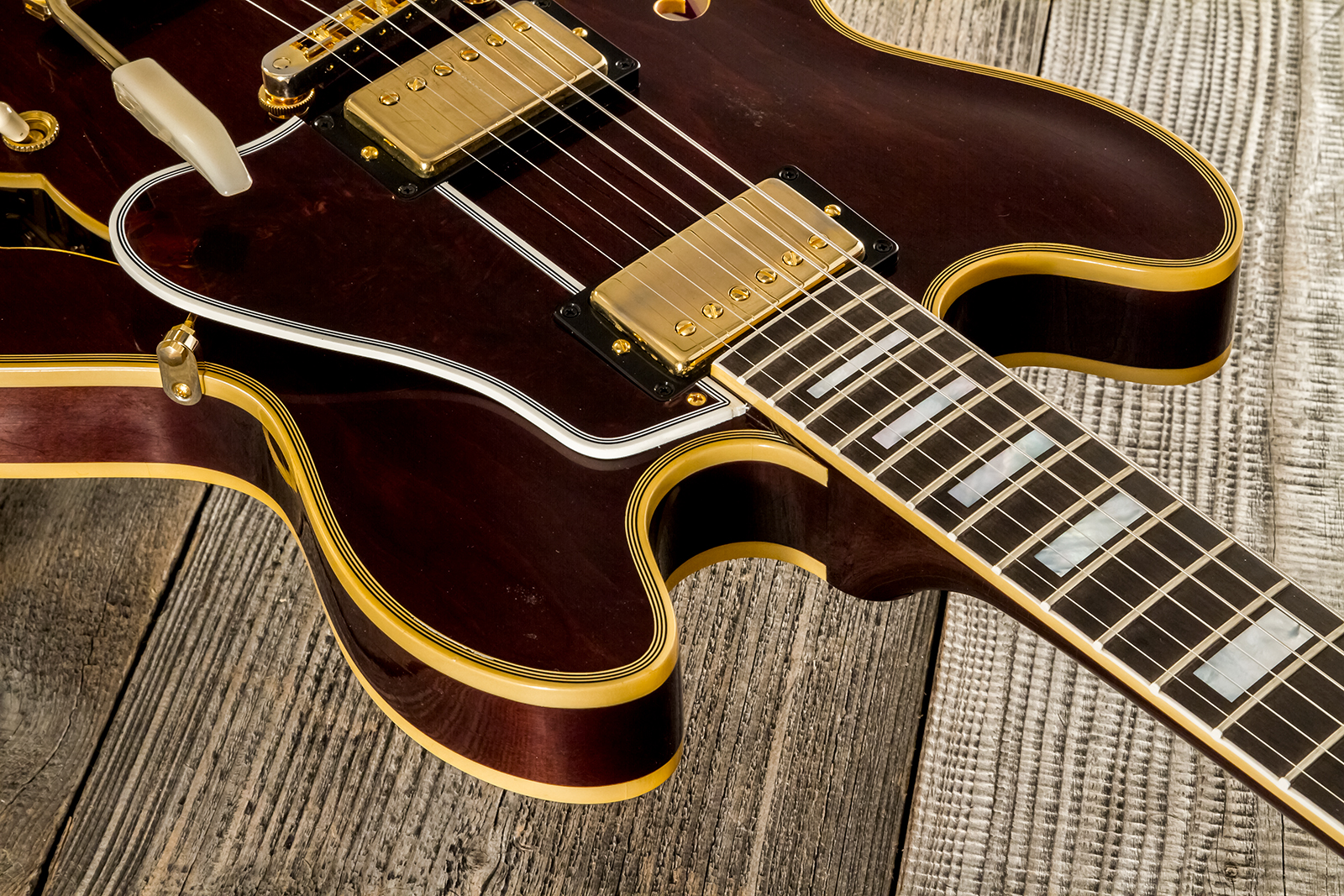 Gibson Custom Shop Bb King Es355 1974 Rumble In The Jungle 2h Trem Eb #bbes33505 - Murphy Lab Light Aged Walnut - Guitarra eléctrica semi caja - Varia