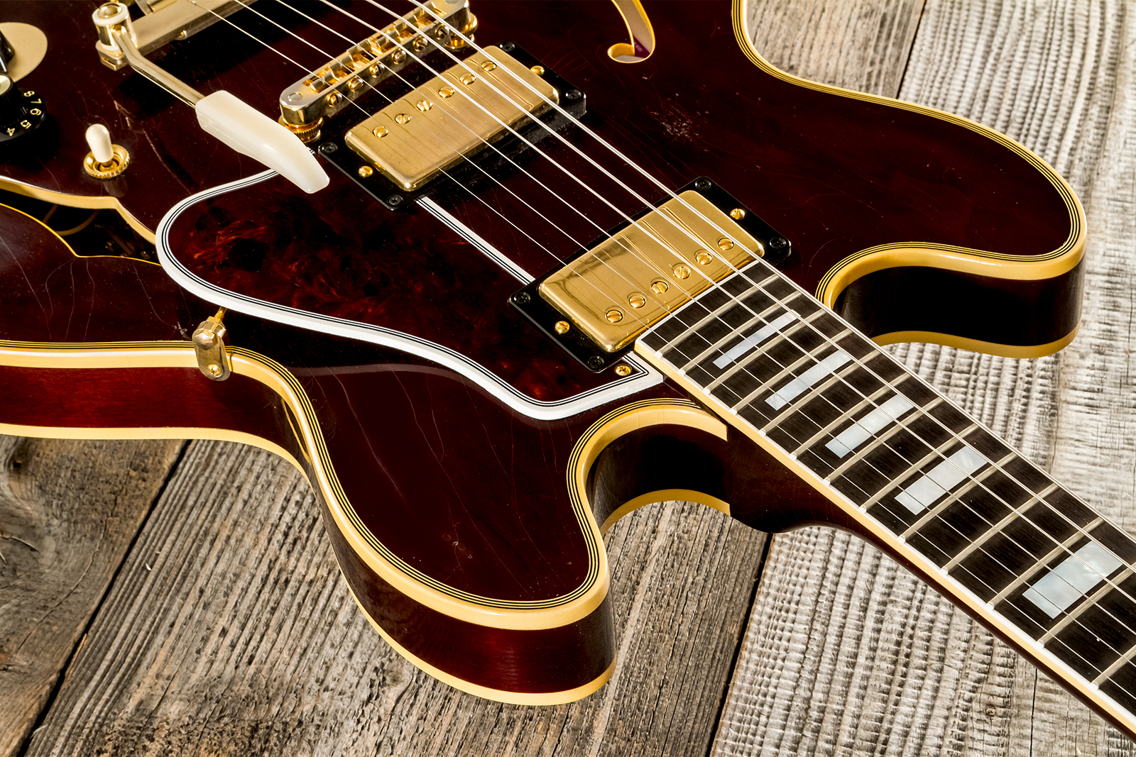 Gibson Custom Shop Bb King Es355 1974 Rumble In The Jungle 2h Trem Eb #bbes33523 - Murphy Lab Light Aged Walnut - Guitarra eléctrica semi caja - Varia