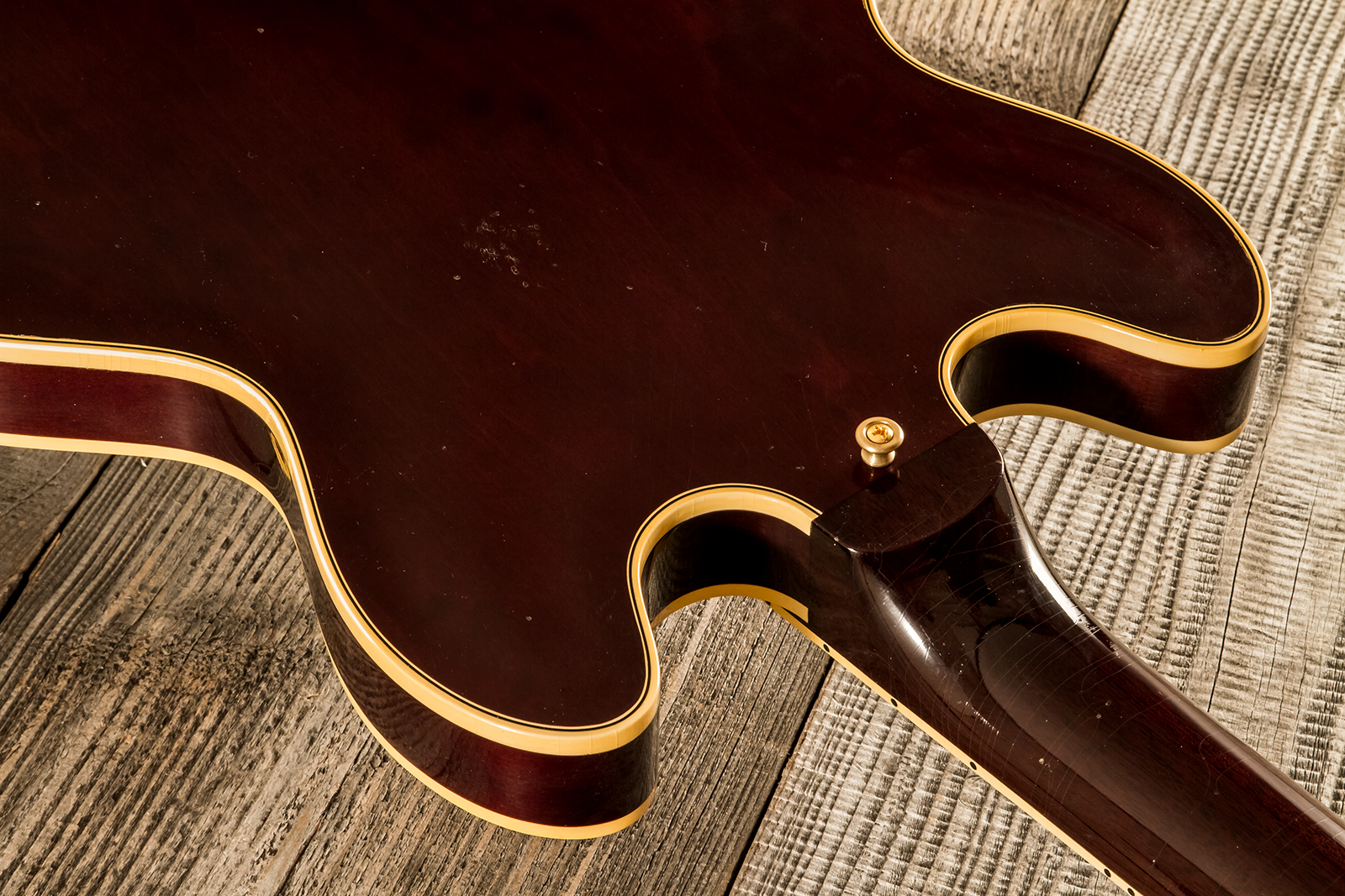 Gibson Custom Shop Bb King Es355 1974 Rumble In The Jungle 2h Trem Eb #bbes33523 - Murphy Lab Light Aged Walnut - Guitarra eléctrica semi caja - Varia
