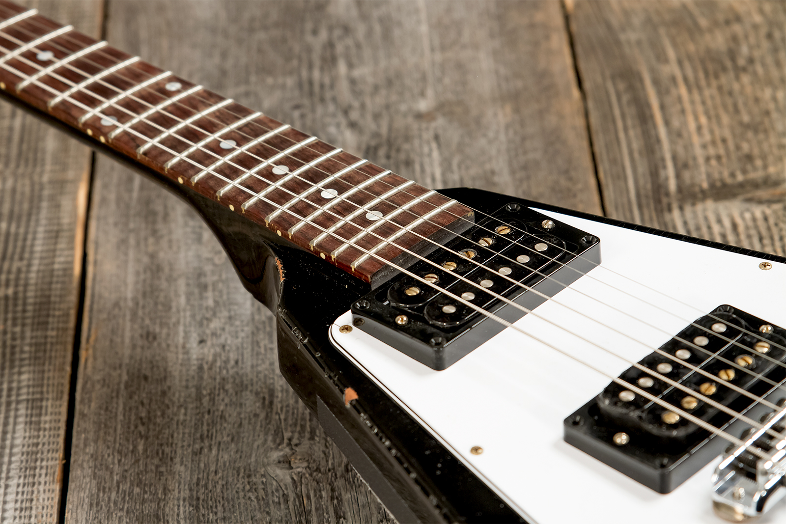 Gibson Custom Shop Kirk Hammett Flying V 1979 2h Ht Rw - Murphy Lab Aged Ebony - Guitarra electrica metalica - Variation 5