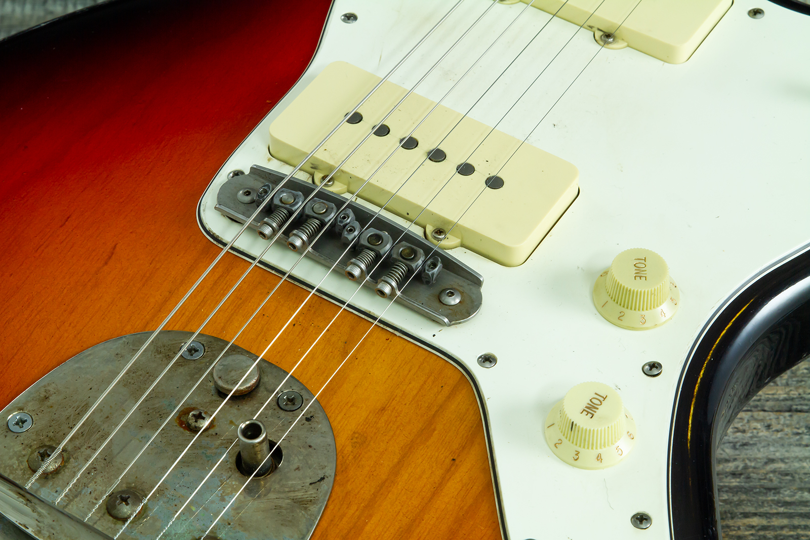 Haar Guitars Trad Jm 2s Fralin #43593 - Aged 3 Tone Sunburst - Guitarra electrica retro rock - Variation 7