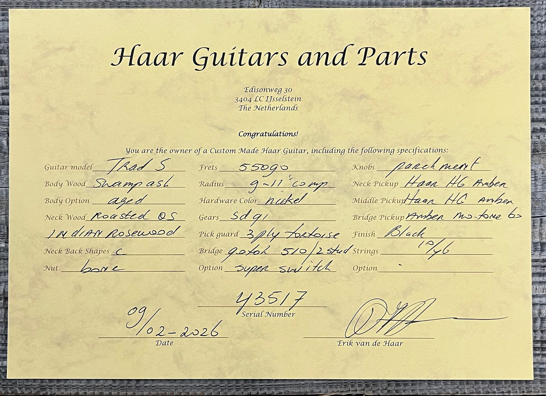 Haar Guitars Trad S Hss Amber Trem Rw #43517 - Aged Black - Guitarra eléctrica con forma de str. - Variation 12