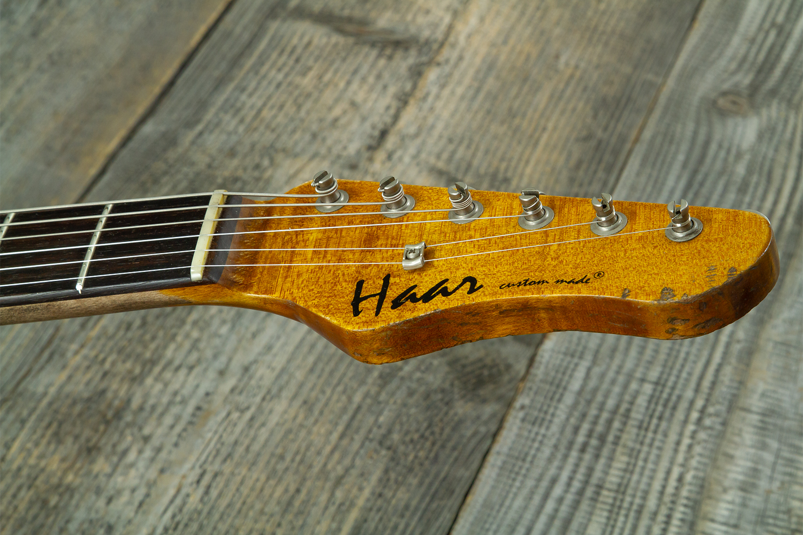 Haar Guitars Trad S Hss Lindy Fralin Trem Rw #43516 - Aged Candy Apple Red - Guitarra eléctrica con forma de str. - Variation 7