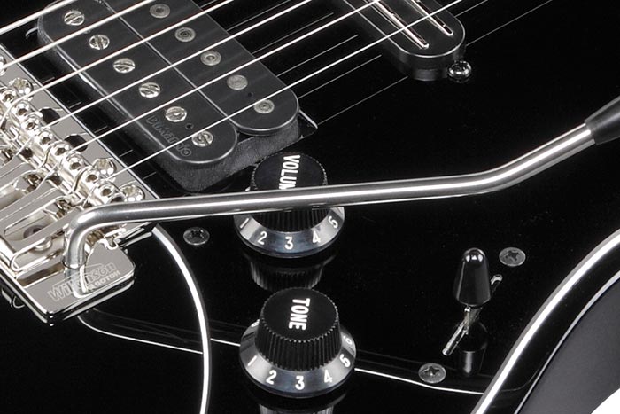 Ibanez Andy Timmons Atz300 Bk Jap Signature 3h Dimarzio Trem Rw - Black - Guitarra eléctrica de autor - Variation 4