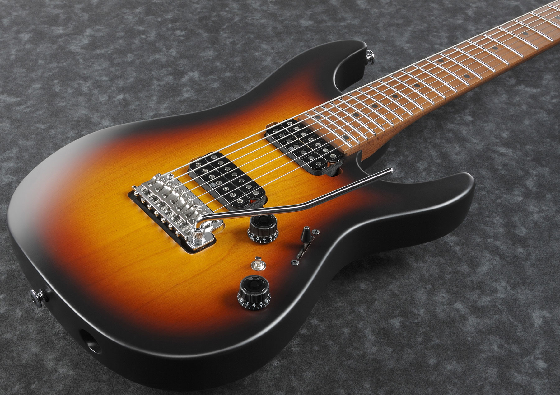 Ibanez Az24027 Tff Prestige Jap 7c Hh Seymour Duncan Trem Mn - Tri-fade Burst - Guitarra eléctrica de 7 cuerdas - Variation 2