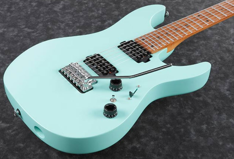 Ibanez Az242 Sfm Premium Hh Trem Mn +housse - Sea Foam Green Matte - Guitarra eléctrica con forma de str. - Variation 2