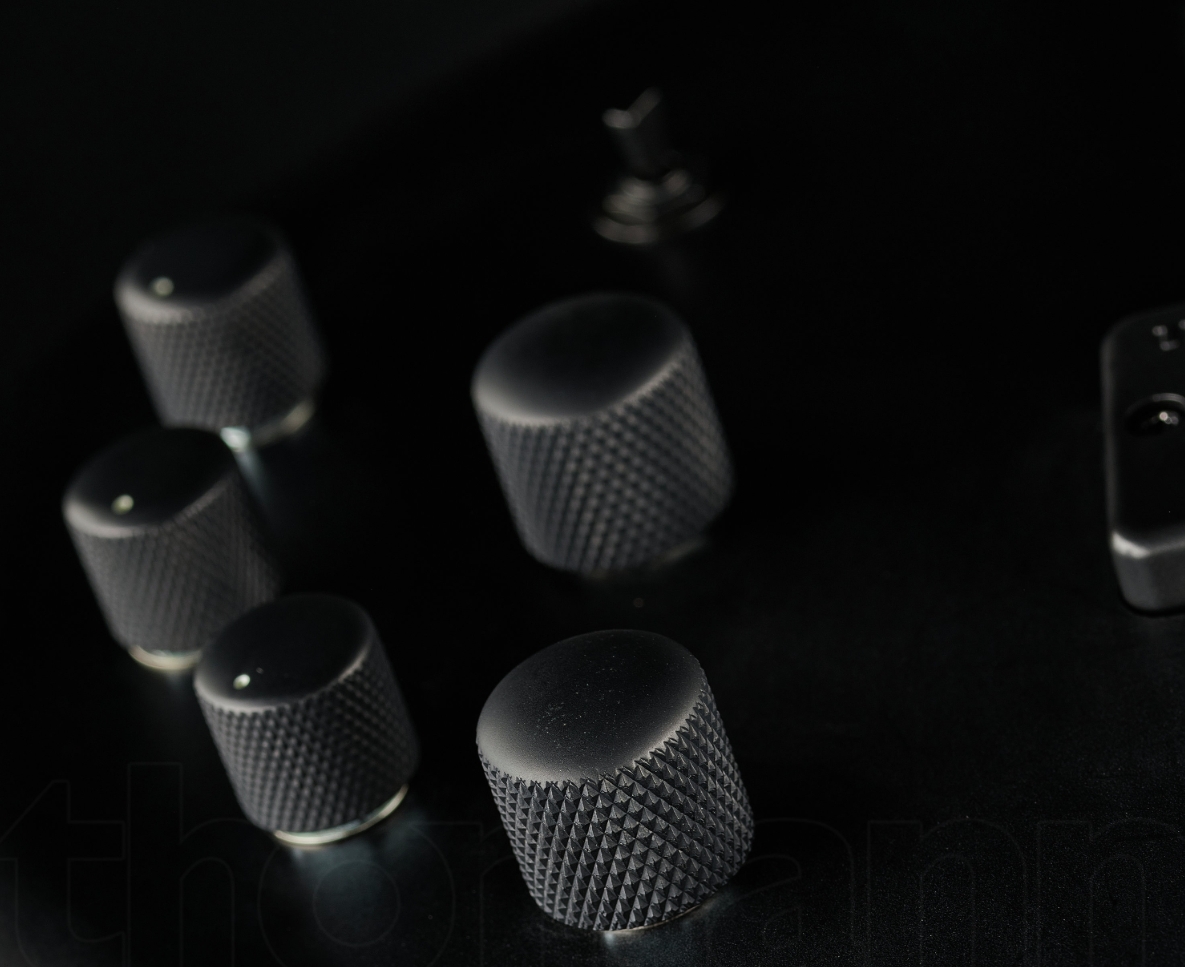 Ibanez Btb625ex Bkf Iron Label 5c Active Bartolini Ebo - Black Flat - Bajo eléctrico de cuerpo sólido - Variation 3