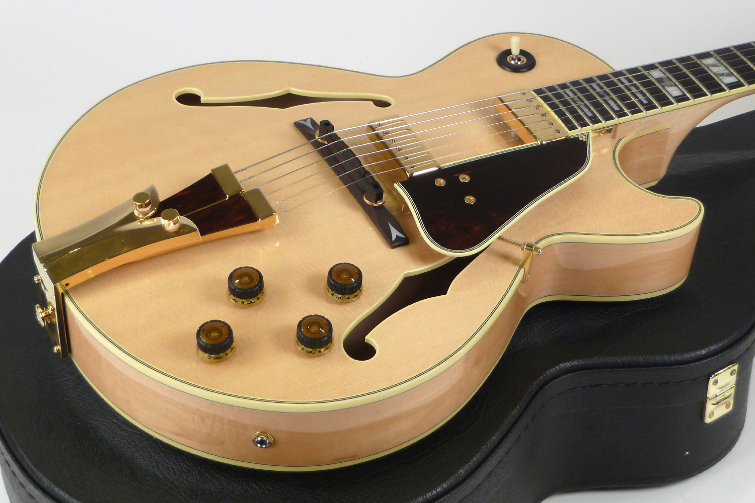 Ibanez George Benson Gb10 Nt Prestige Jap Signature 2mh Ht Eb - Natural - Guitarra elécrica Jazz cuerpo acústico - Variation 6