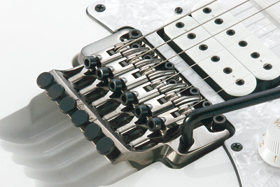 Ibanez Steve Vai Jem555 Wh Hsh Fr Rw - White - Guitarra eléctrica con forma de str. - Variation 3