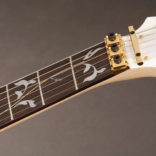 Ibanez Steve Vai Jem7v Wh Prestige Japon Signature Hsh Fr Rw - White - Guitarra eléctrica con forma de str. - Variation 4