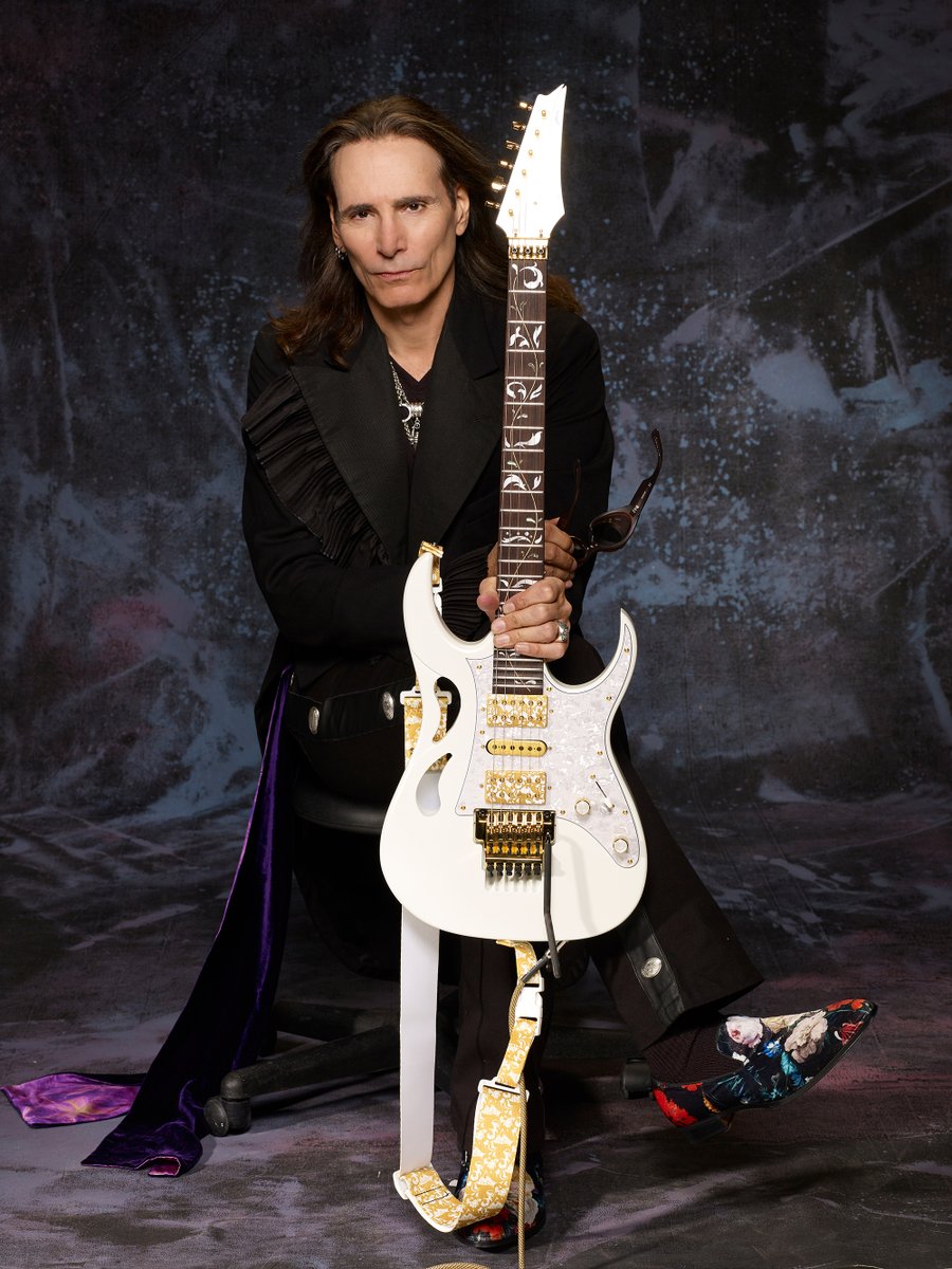 Ibanez Steve Vai Pia3761 Slw Signature Jap Hh Dimarzio Fr Rw - Stallion White - Guitarra eléctrica con forma de str. - Variation 6