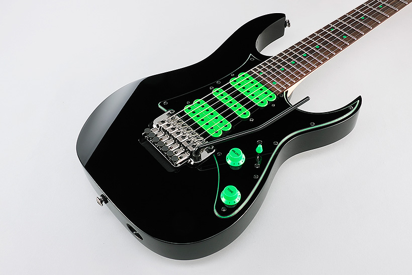 Ibanez Steve Vai Uv70p Bk Universe Premium Signature 7-cordes Hsh Fr Rw - Black - Guitarra eléctrica de 7 cuerdas - Variation 2