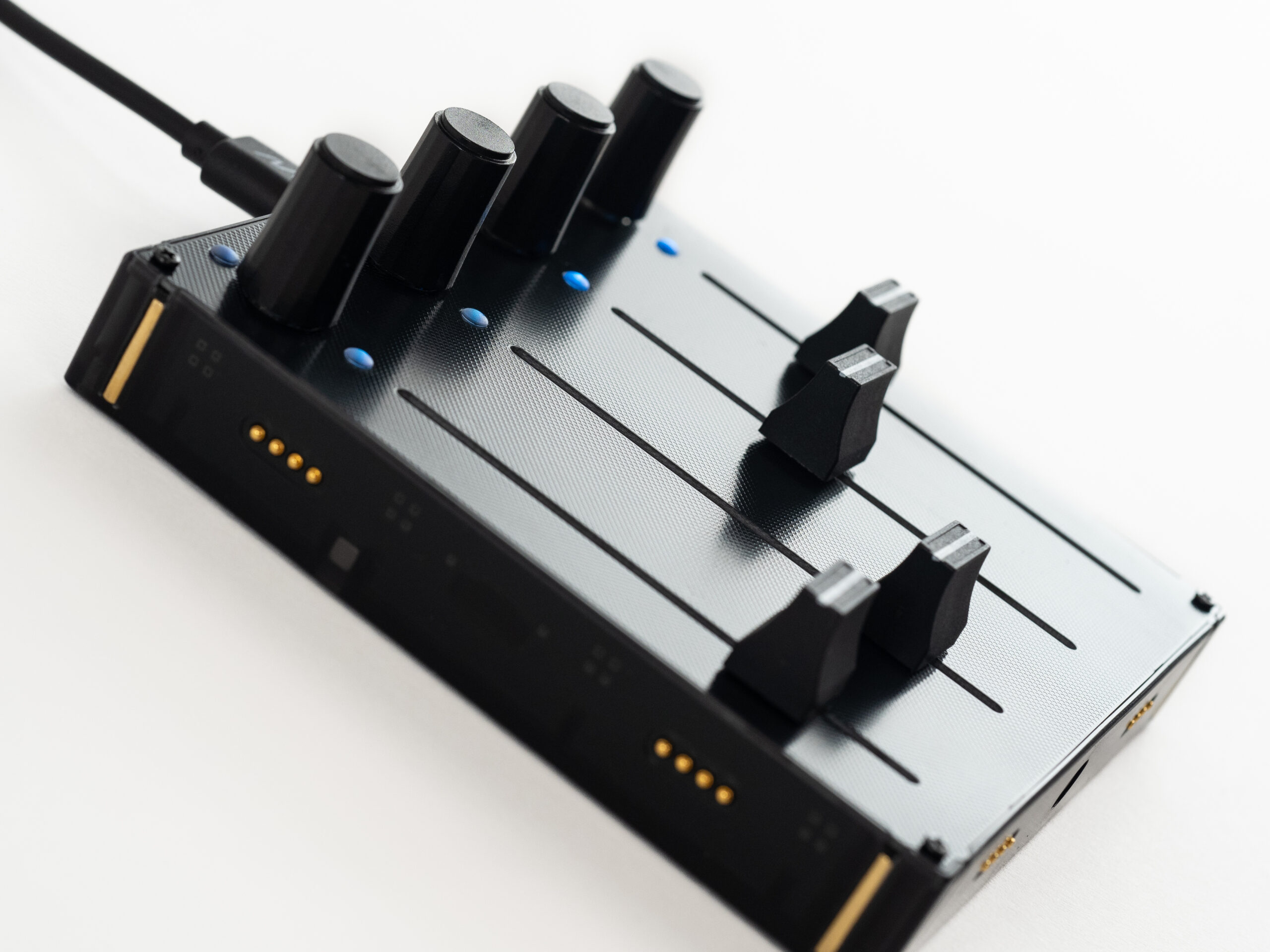 Intech Studio Grid Series 3 - Ef44 Detent - Controlador Midi - Variation 3