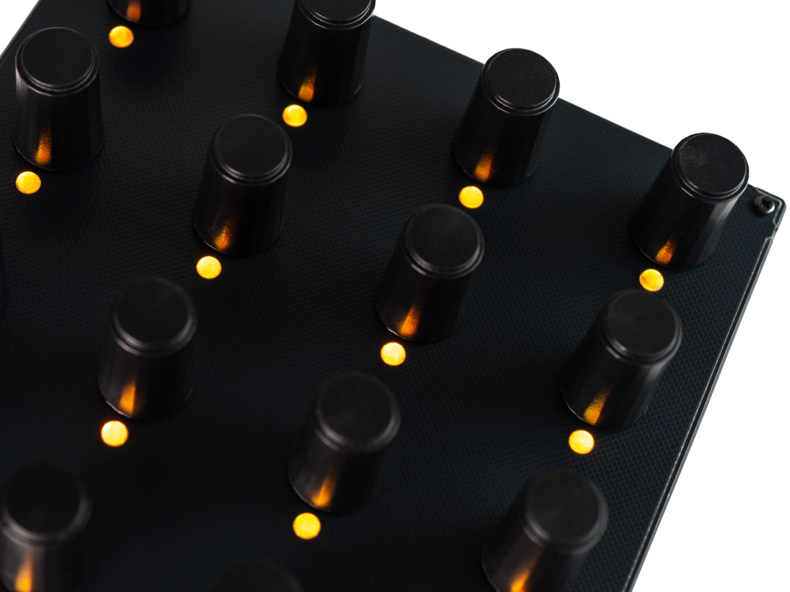 Intech Studio Grid Series 3 - En16 Detent - Controlador Midi - Variation 5