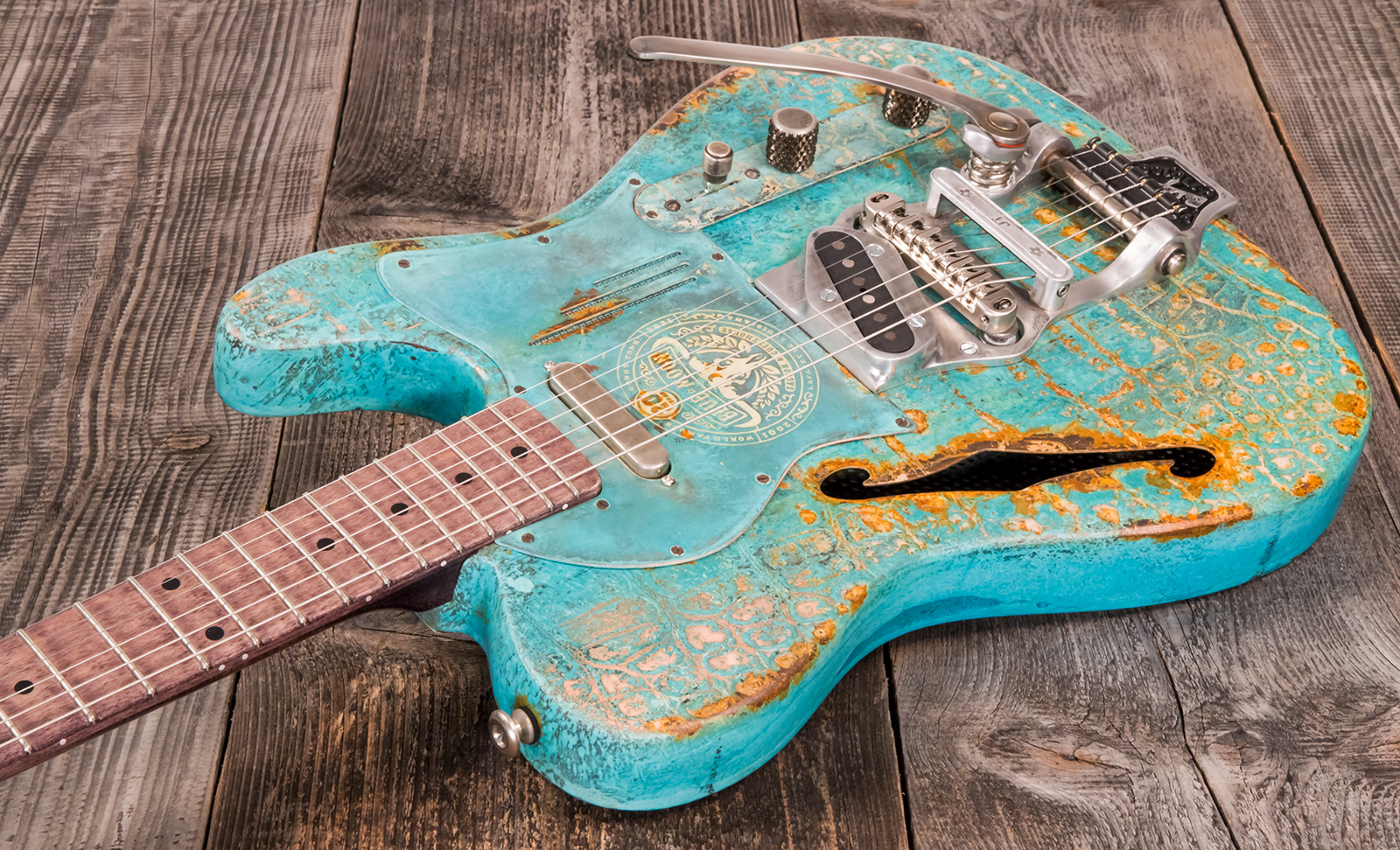 James Trussart Deluxe Steelcaster Blue Moon Perf.back Bigsby 2s Trem Mn #22099 - Titanic Green Gator - Guitarra eléctrica semi caja - Variation 2