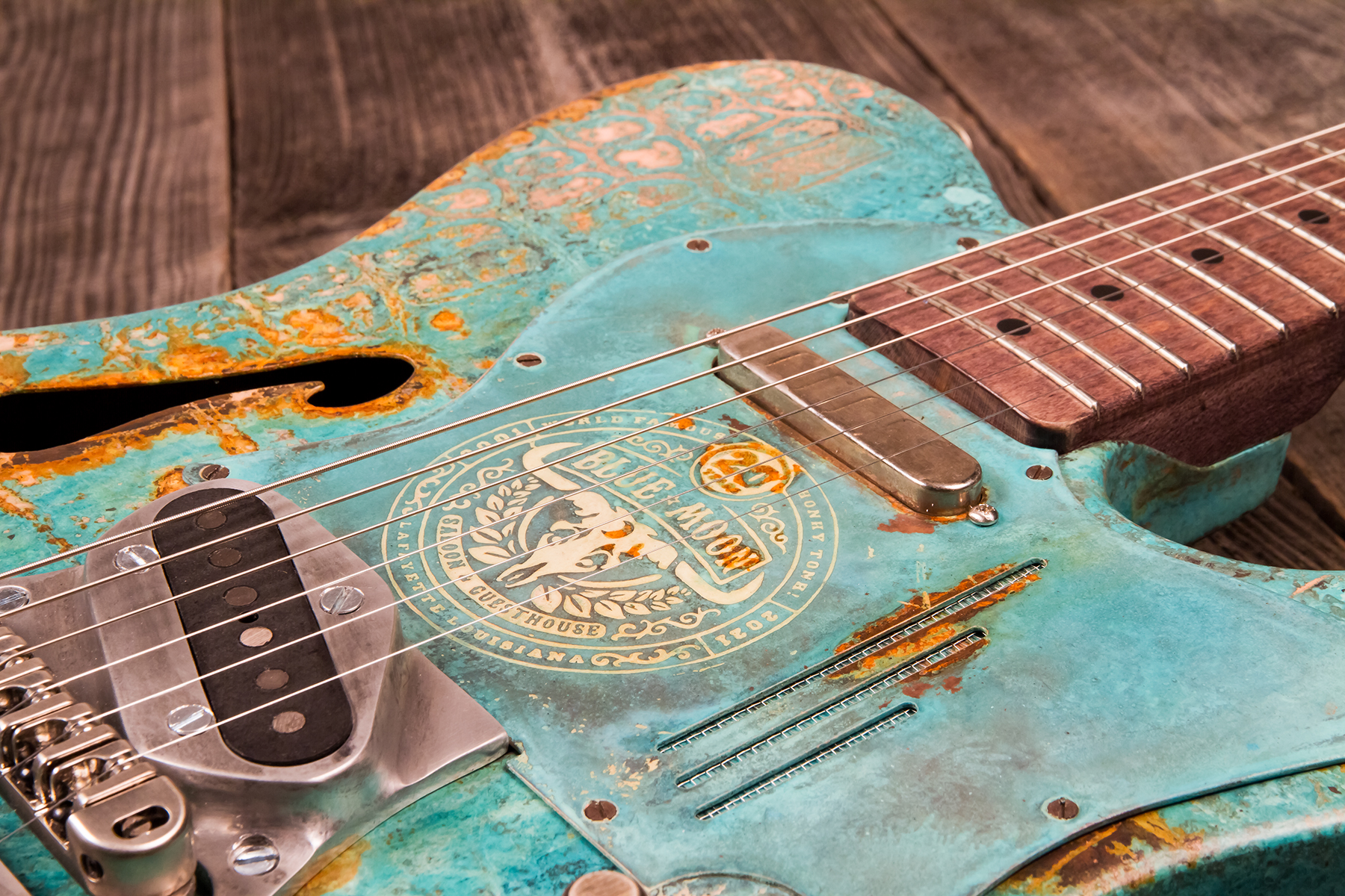 James Trussart Deluxe Steelcaster Blue Moon Perf.back Bigsby 2s Trem Mn #22099 - Titanic Green Gator - Guitarra eléctrica semi caja - Variation 5