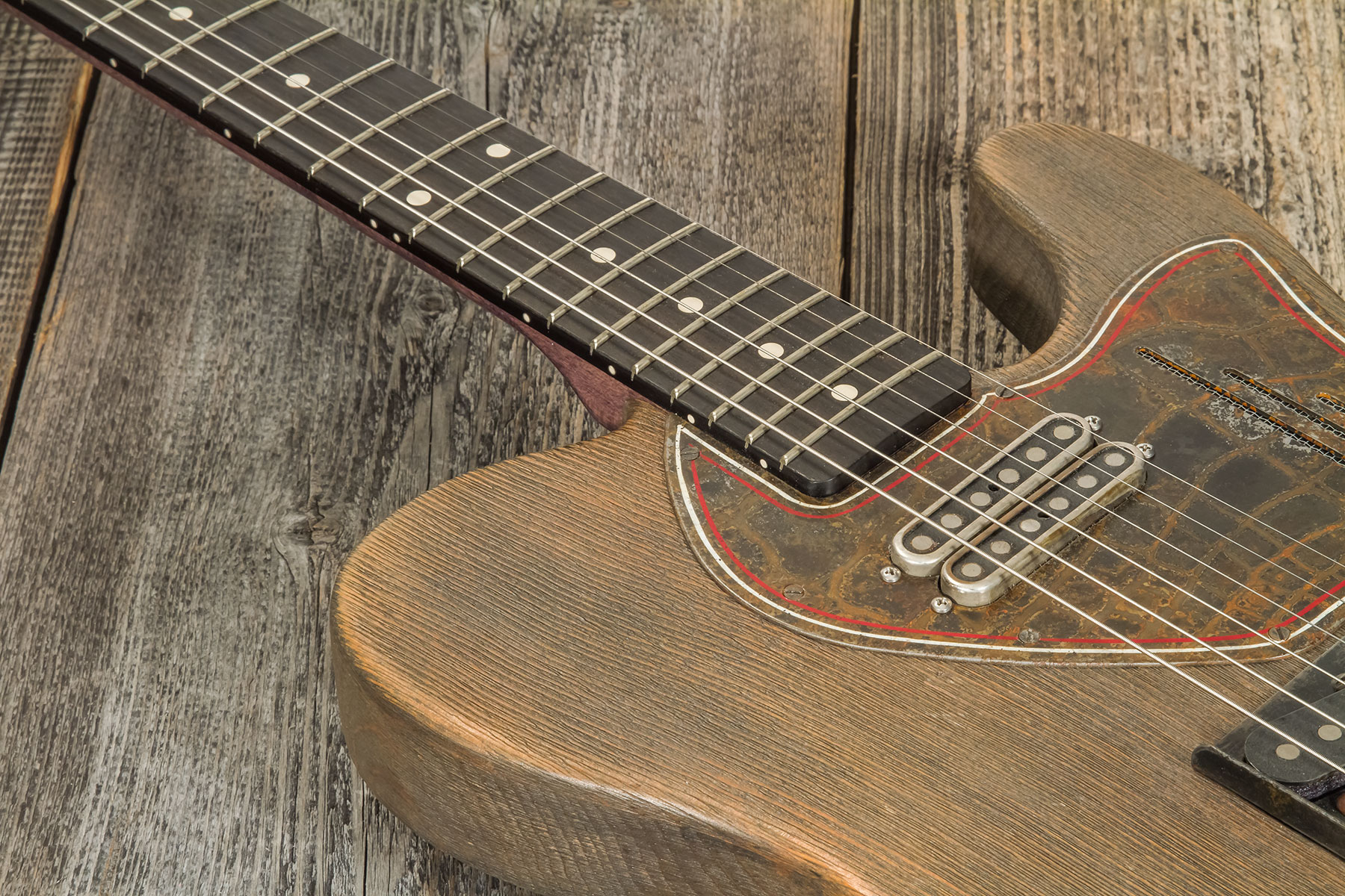 James Trussart Steelguard Caster Sugar Pine Sh Eb #18035 - Rust O Matic Gator Grey Driftwood - Guitarra eléctrica con forma de tel - Variation 3