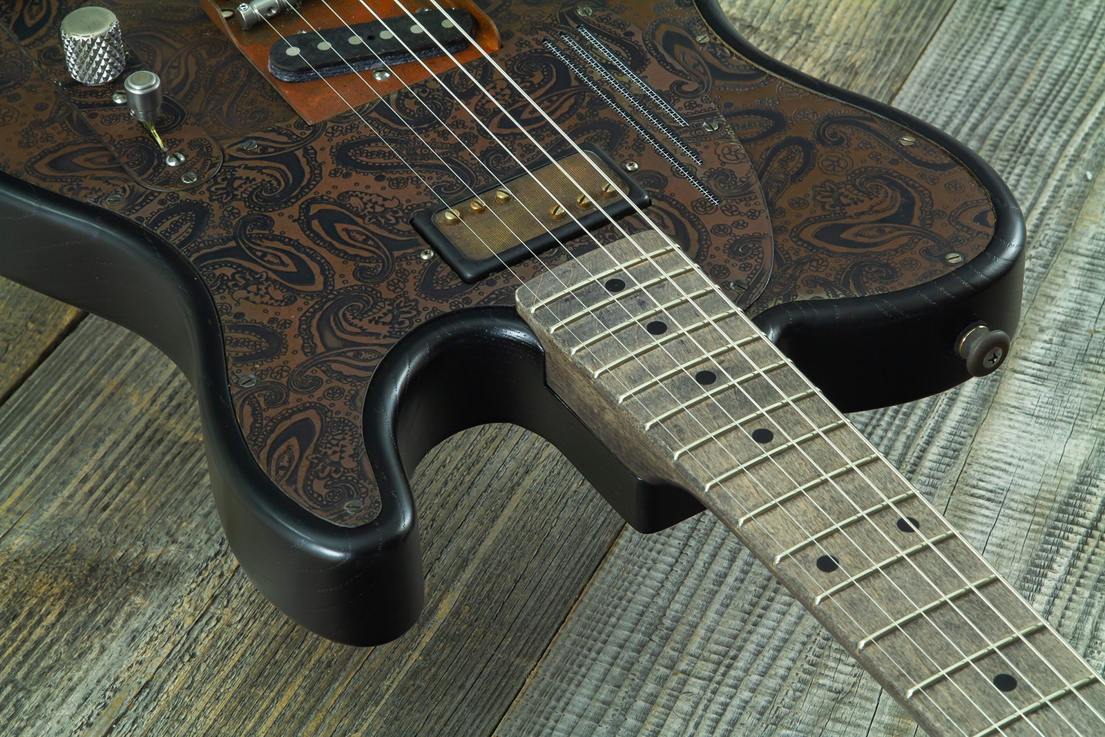 James Trussart Steeltopcaster Sh Ht Mn #26036 - Rust & Black Paisley Engraved - Guitarra eléctrica con forma de tel - Variation 6