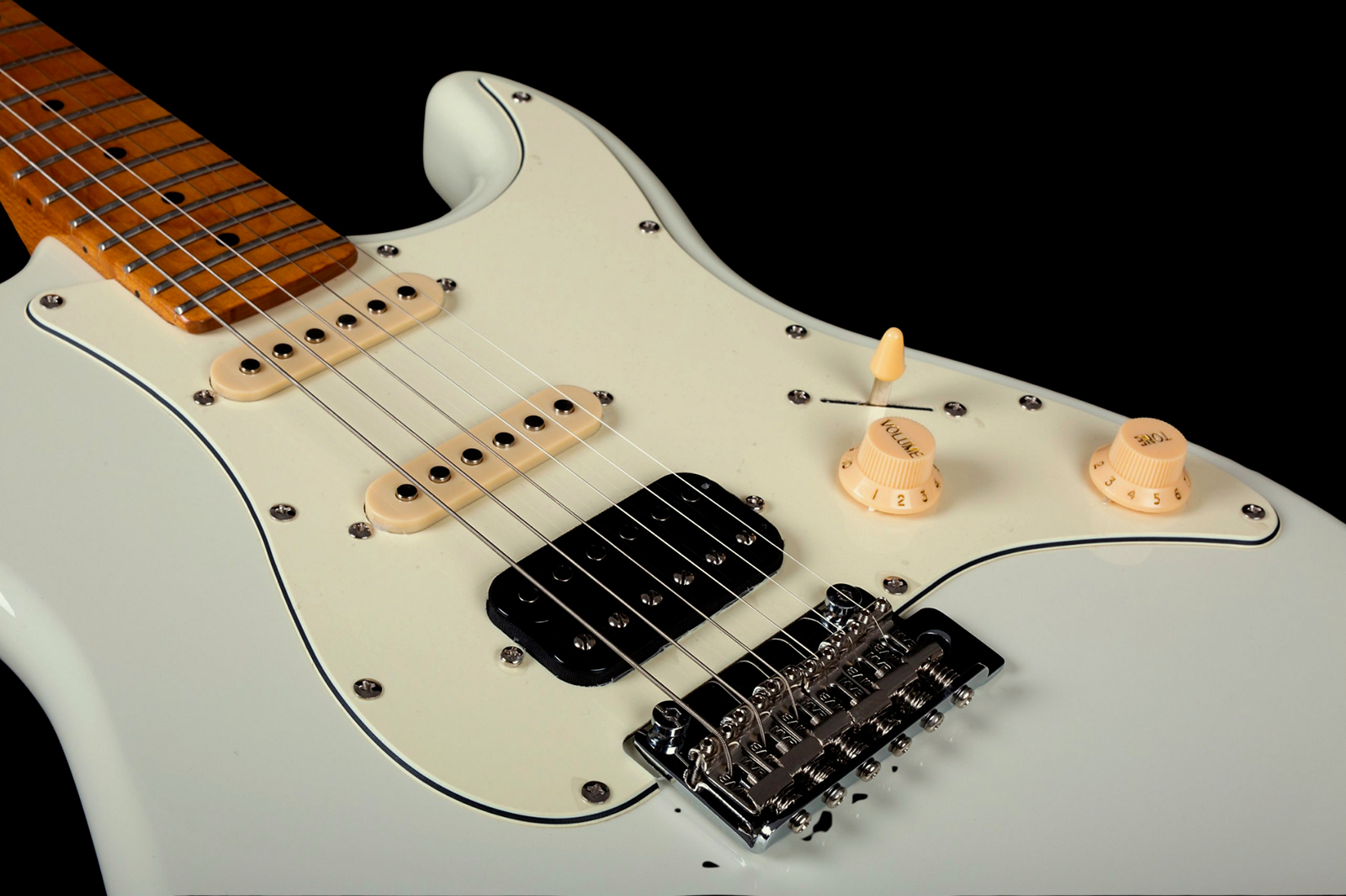 Jet Guitars Js400 Ow Hss Trem Mn - Olympic White - Guitarra eléctrica con forma de str. - Variation 3