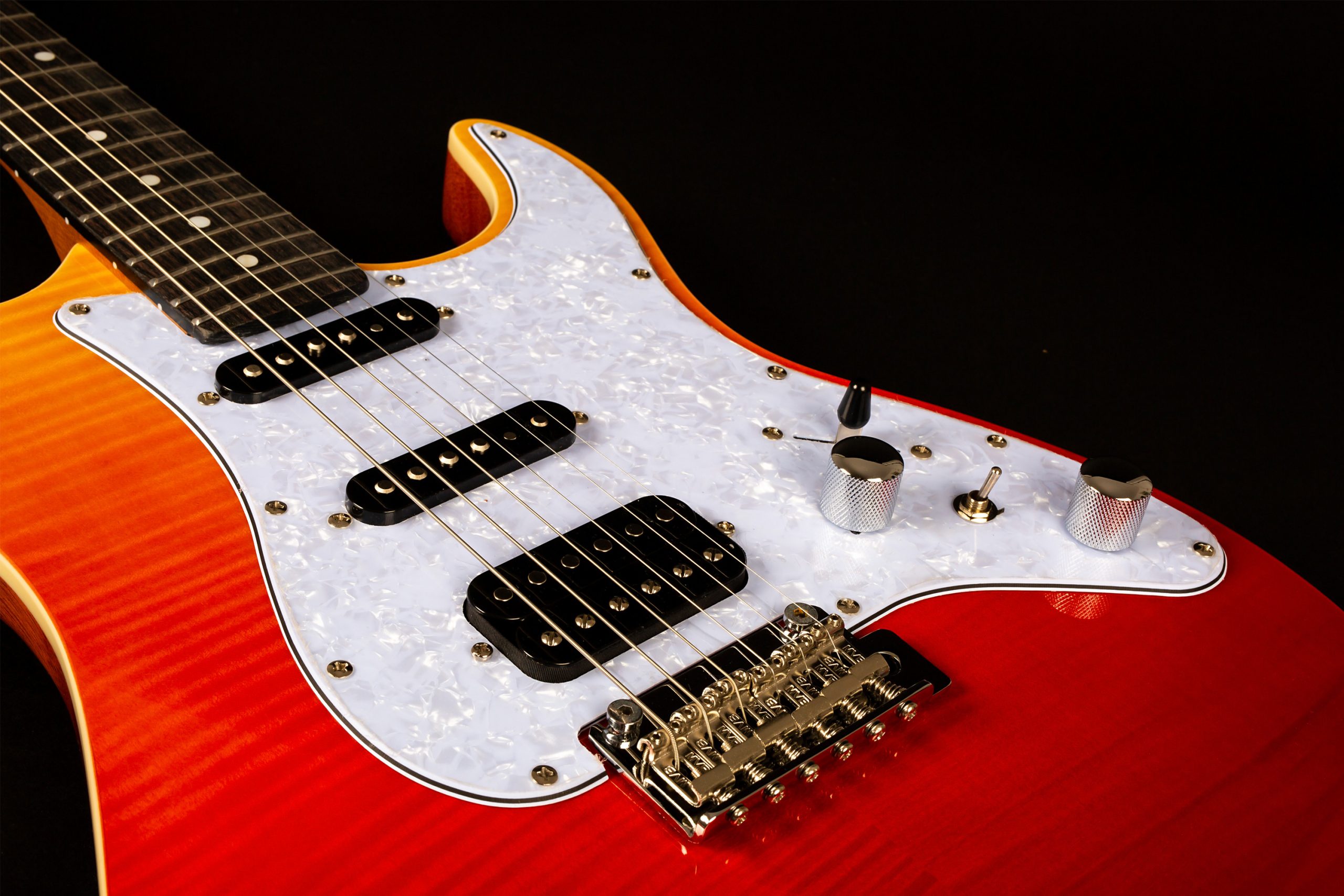Jet Guitars Js600 Trs Trem Hss Mn - Transparent Red - Guitarra eléctrica con forma de str. - Variation 3