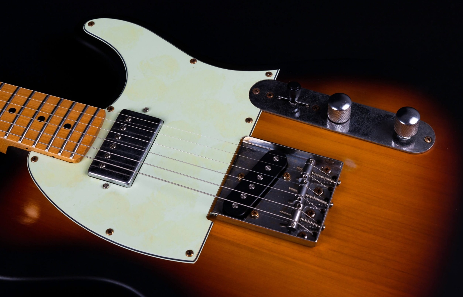 Jet Guitars Jt350 Rlc Sh Ht Mn - Sunburst Distressed - Guitarra eléctrica con forma de tel - Variation 3