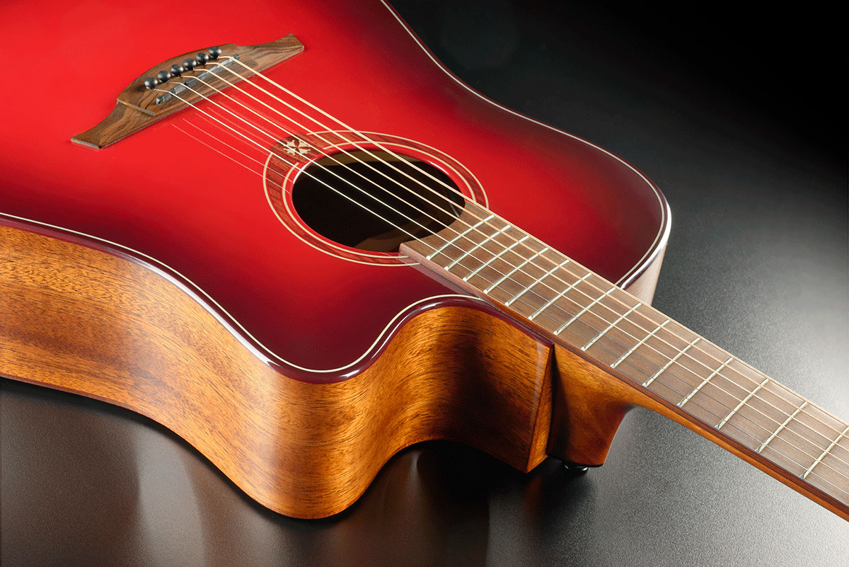 Lag T-red Dce Ltd Dreadnought Cw Cedre Khaya Brbw - Red Burst - Guitarra folk - Variation 3