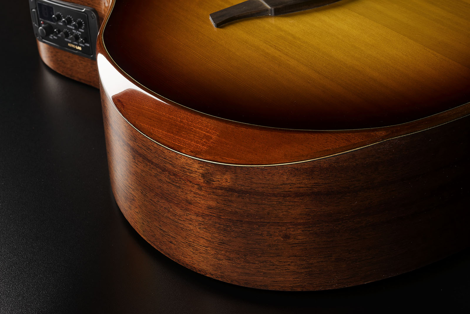 Lag T118abce Bevel Tramontane Auditorium Cw Cedre Khaya Bro - Brown Sunburst - Guitarra electro acustica - Variation 5