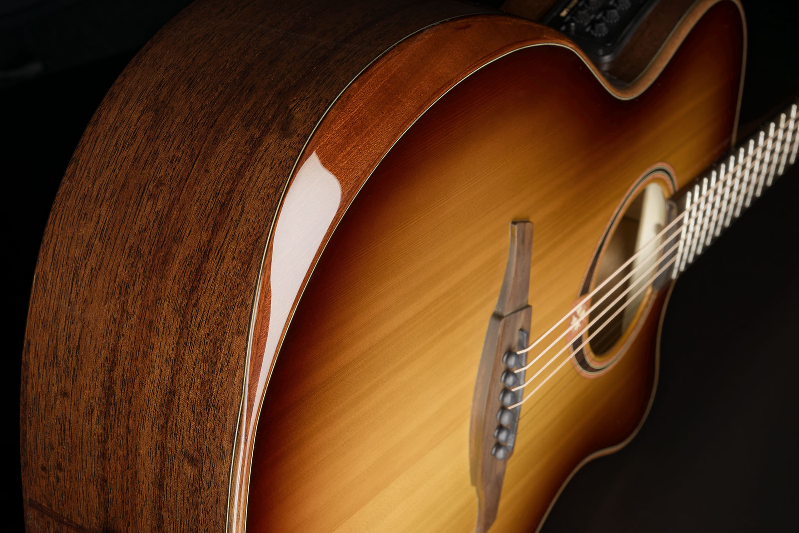Lag T118abce Bevel Tramontane Auditorium Cw Cedre Khaya Bro - Brown Sunburst - Guitarra electro acustica - Variation 6