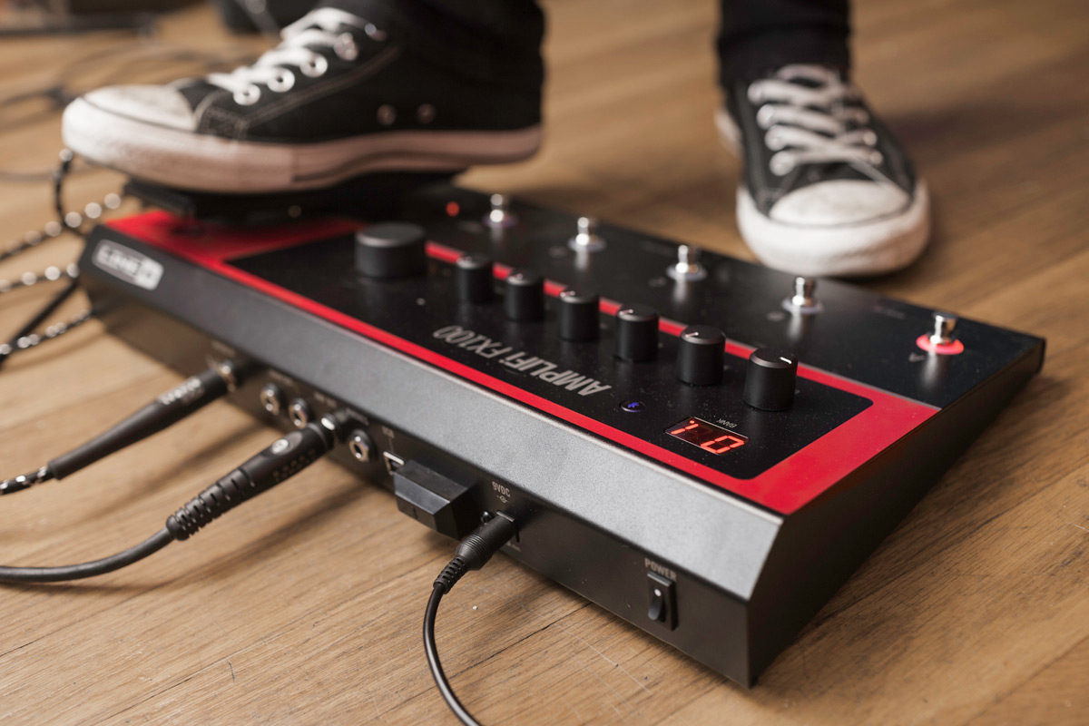 Pedalera multiefectos para guitarra eléctrica Line 6 Amplifi FX100