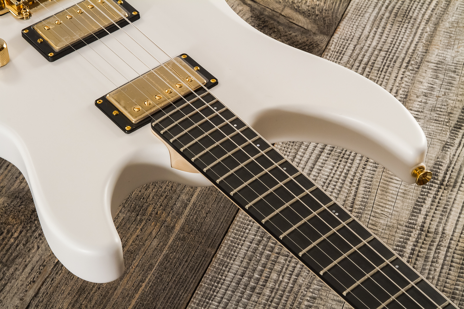 Marceau Guitars Fascinante Standard 2h Trem Ric #s17324 - Arctic White Satin - Guitarra eléctrica con forma de str. - Variation 4