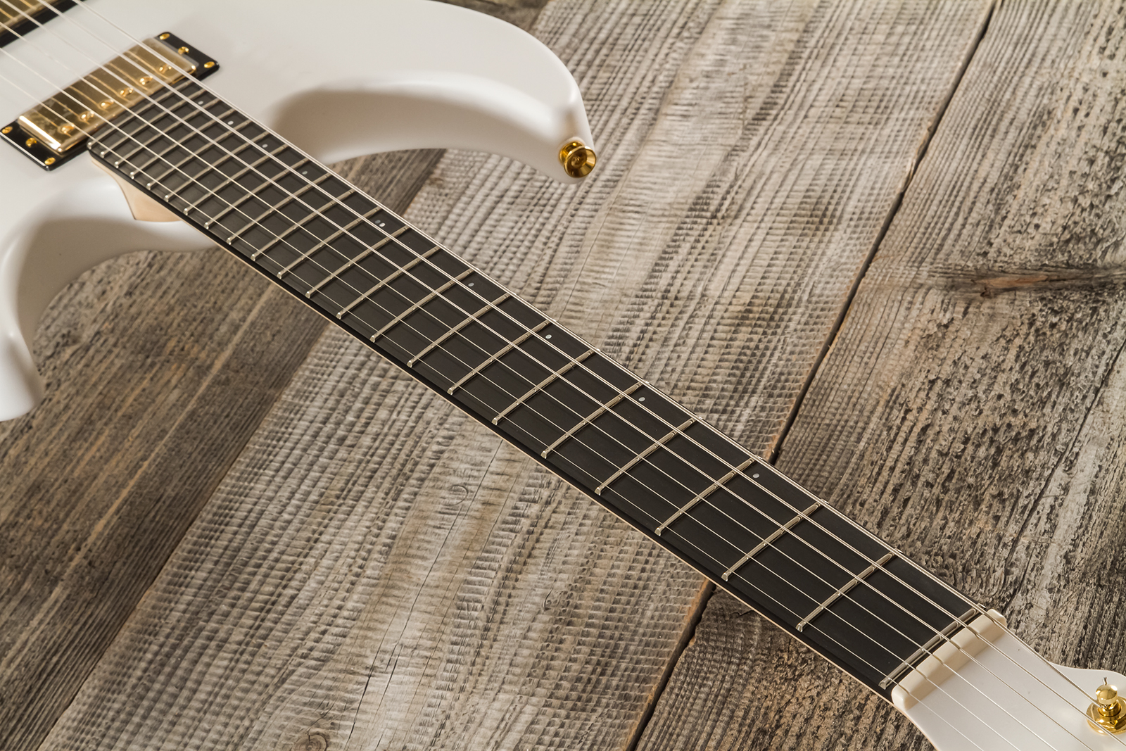 Marceau Guitars Fascinante Standard 2h Trem Ric #s17324 - Arctic White Satin - Guitarra eléctrica con forma de str. - Variation 5