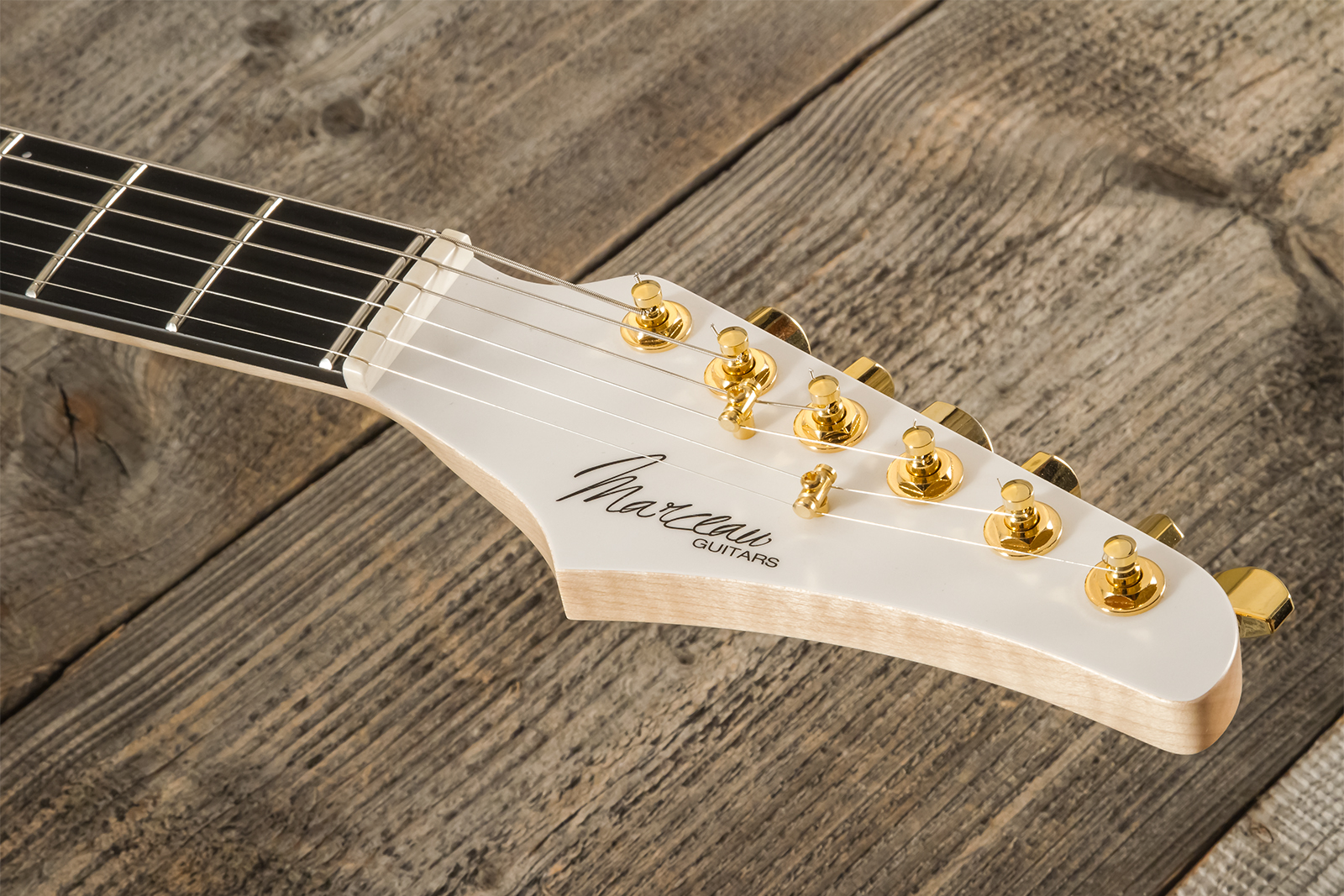 Marceau Guitars Fascinante Standard 2h Trem Ric #s17324 - Arctic White Satin - Guitarra eléctrica con forma de str. - Variation 6