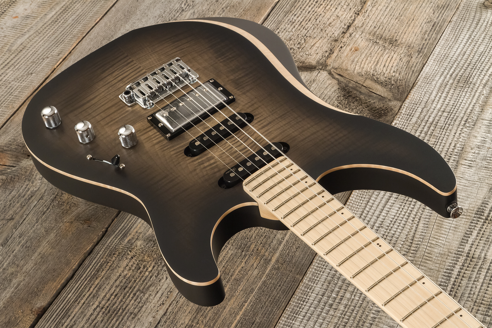 Marceau Guitars Fascinante Standard Hss Trem Mn #s17224 - Black Burst Satin - Guitarra eléctrica con forma de str. - Variation 2