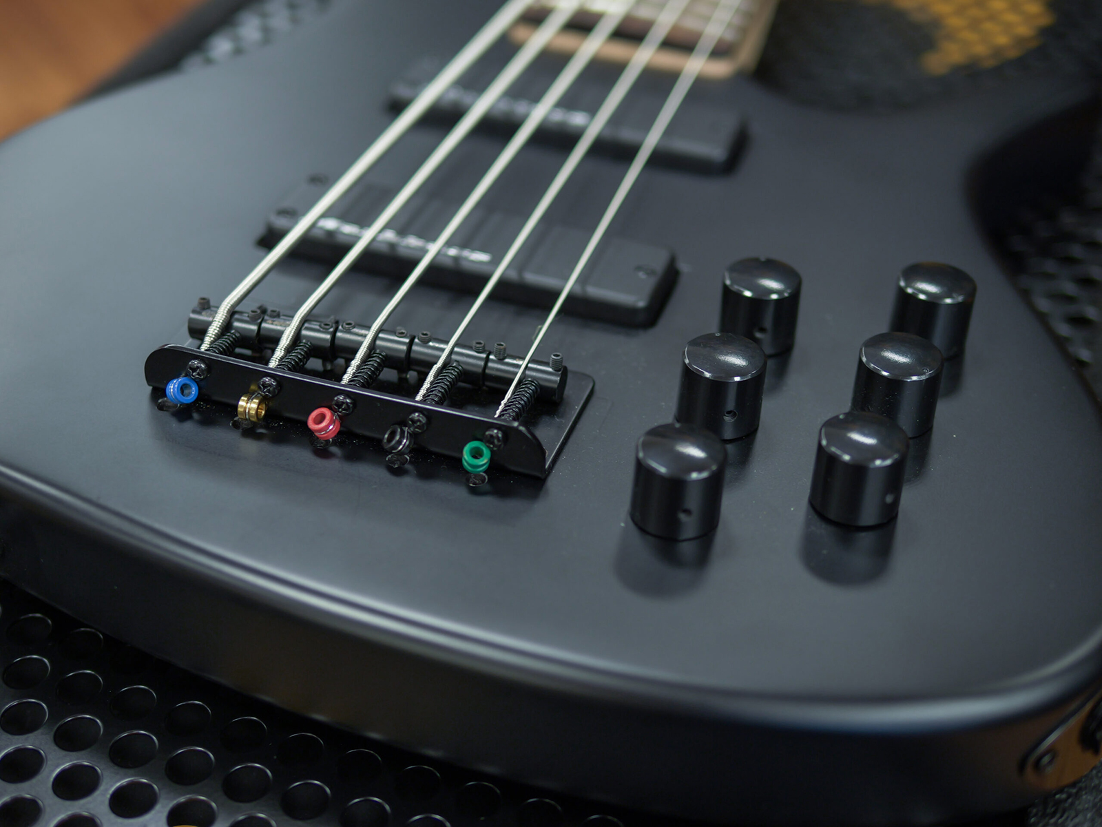 Markbass Mb Black Panther Gloxy 5c Bk Active Rw - Black - Bajo eléctrico de cuerpo sólido - Variation 2