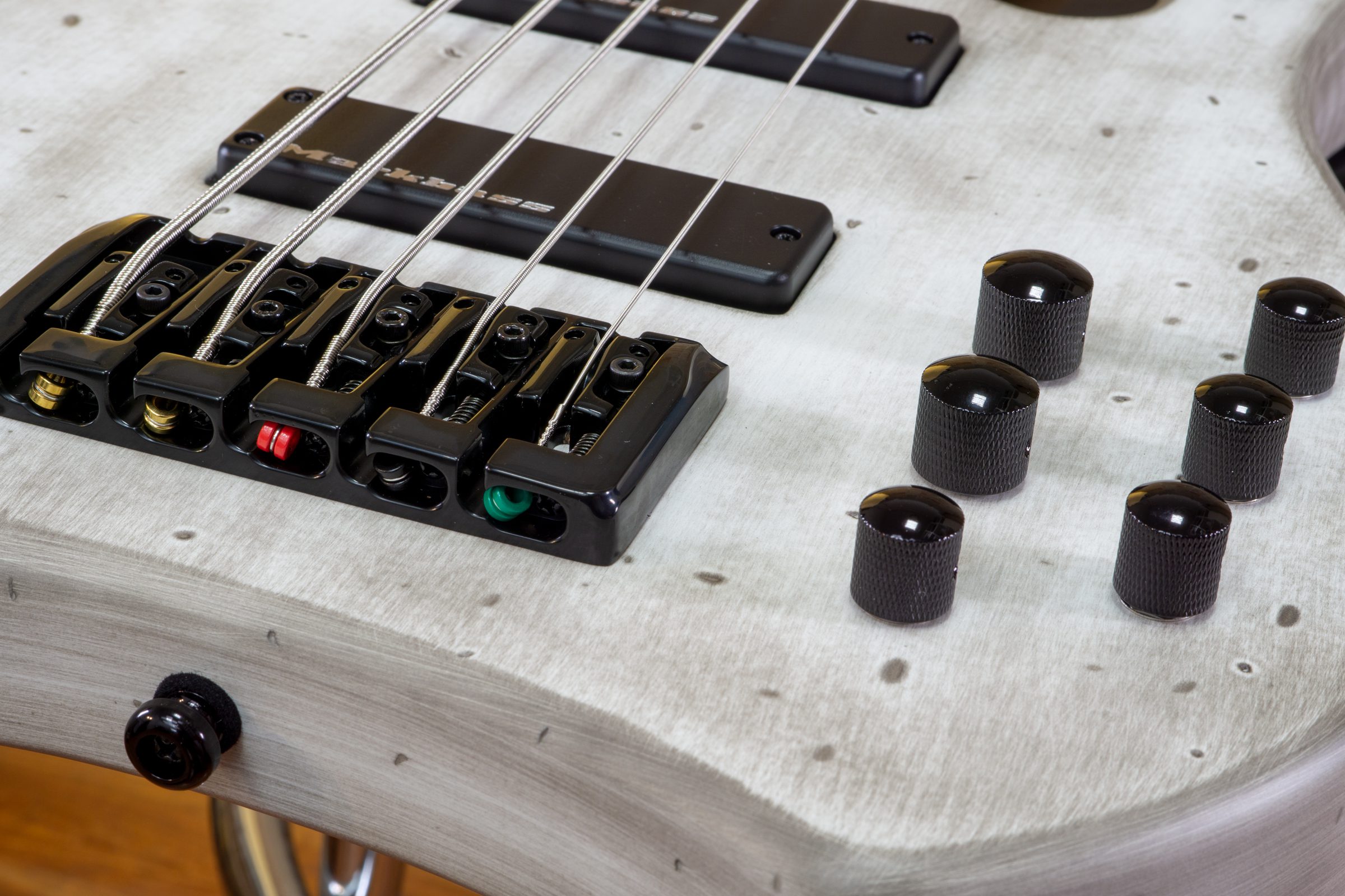 Markbass Mb Kimandu F1 5 Bk Mp 5c Active Mn - Old White - Bajo eléctrico de cuerpo sólido - Variation 3