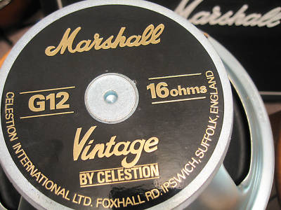Marshall 1960av Angled 4x12 280w 4/8/16-ohms Stereo  Pan Coupe Vintage 30 - Cabina amplificador para guitarra eléctrica - Variation 3