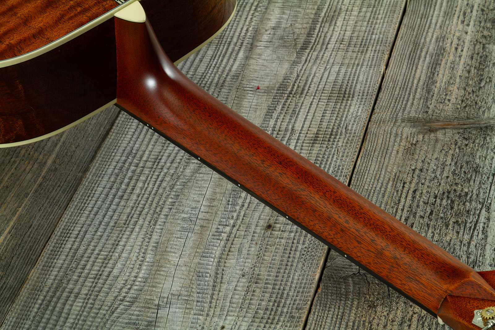 Martin Custom Shop 000 Shsc Epicea Sitka  / Quilted Sapele Eb #2964116 - Natural Aging Toner - Guitarra folk - Variation 9