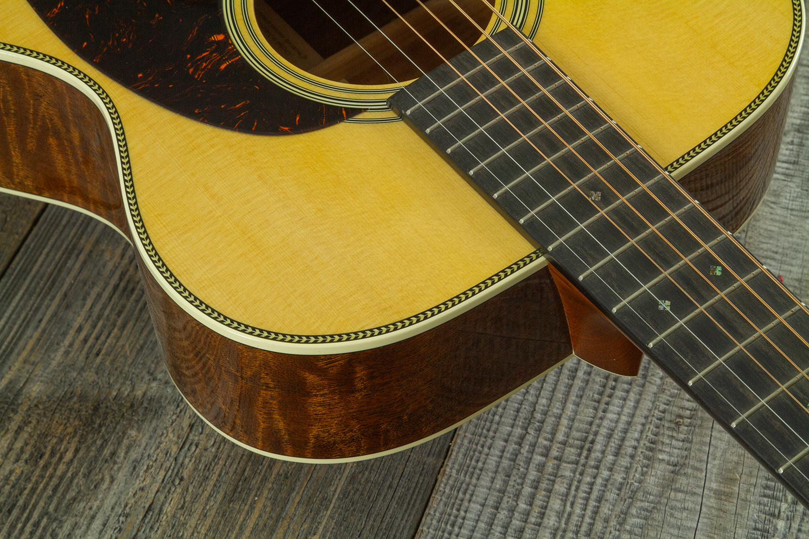 Martin Custom Shop 000 Shsc Epicea Sitka  / Quilted Sapele Eb #2964116 - Natural Aging Toner - Guitarra folk - Variation 4