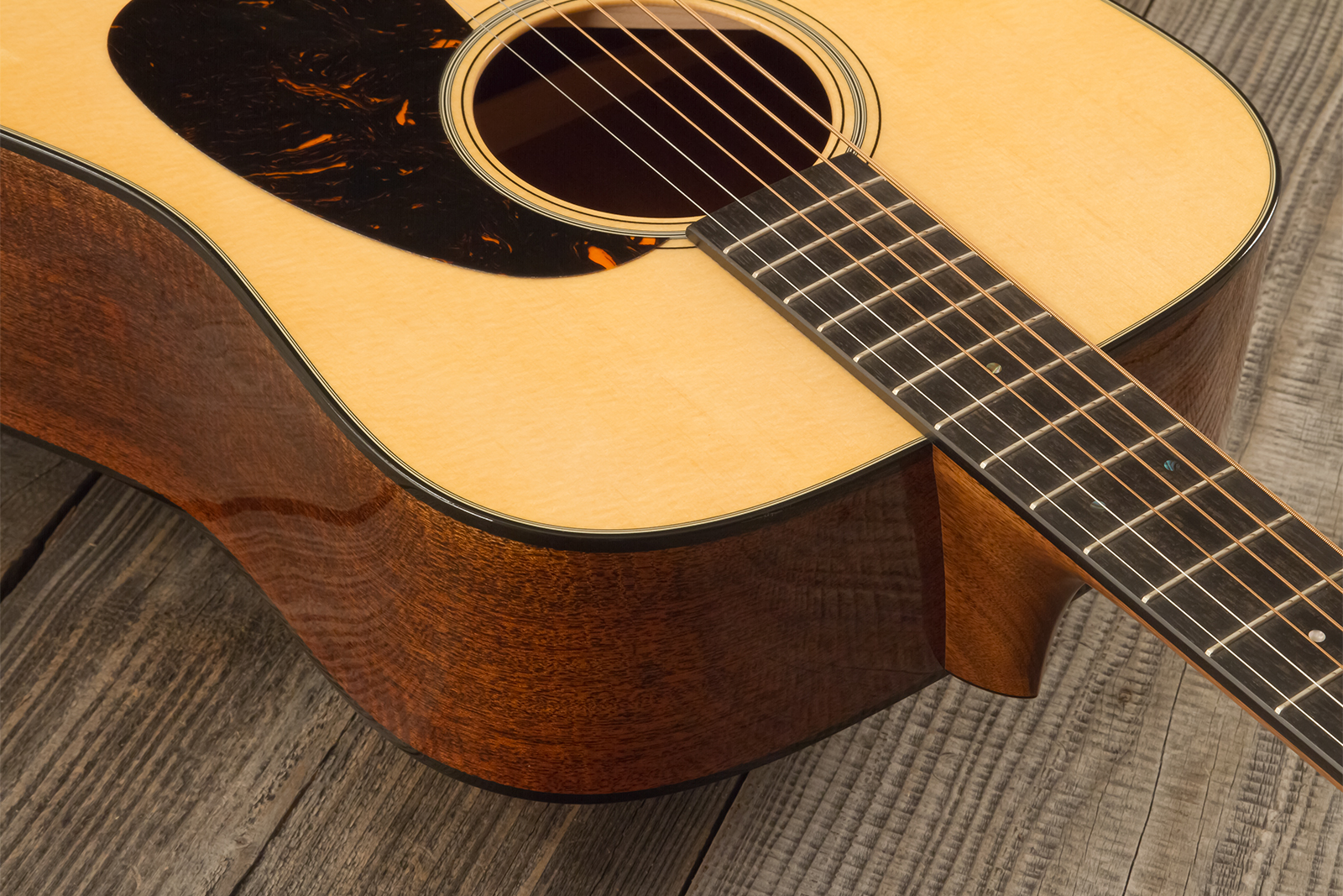 Martin Custom Shop Dreadnought Epicea Sitka / Acajou #2964131 - Natural Aging Toner - Guitarra folk - Variation 4