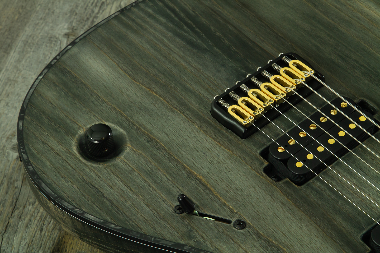 Mayones Guitars Regius Gothic 7c 2h Velvetrone Ht Eb #rf2510207 - Matt Gothic Black - Guitarra eléctrica de 7 cuerdas - Variation 3