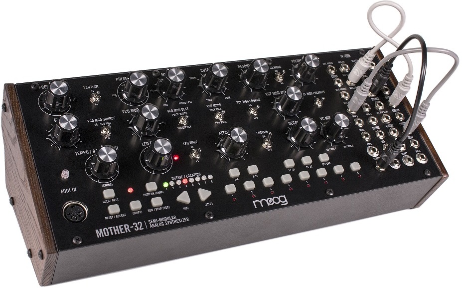 Moog Mother-32