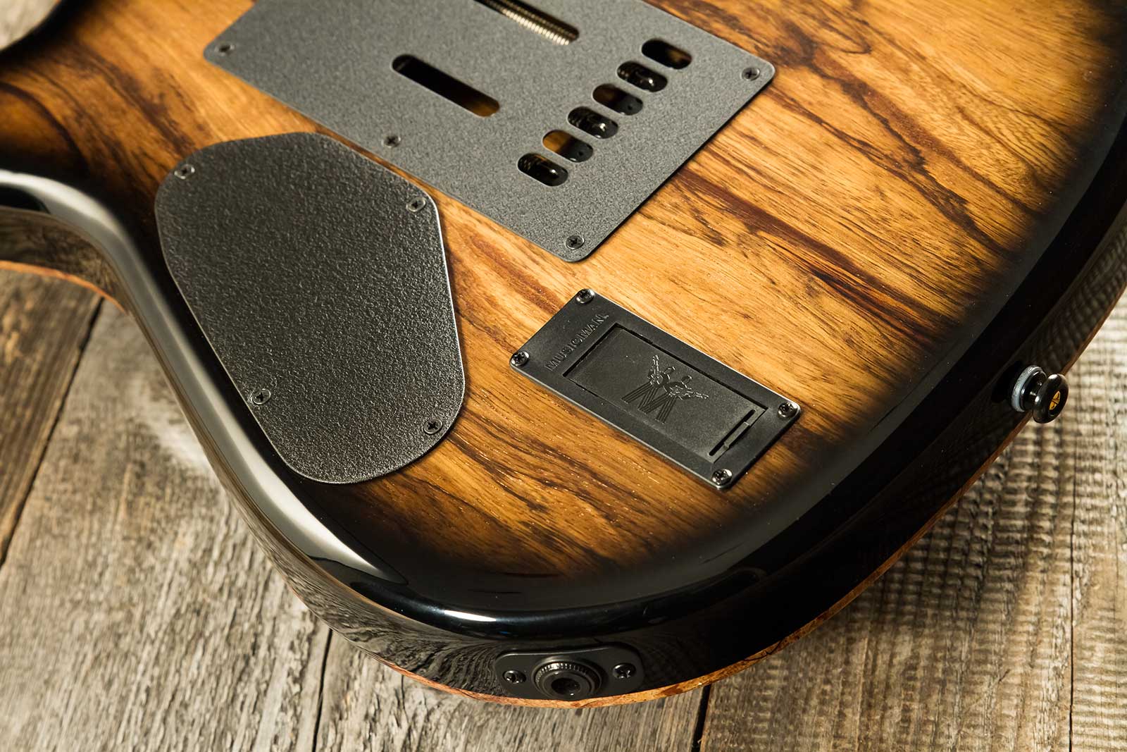 Music Man Sabre Ht Bfr Usa 2h Mn Trem - Duello - Guitarra eléctrica con forma de str. - Variation 10