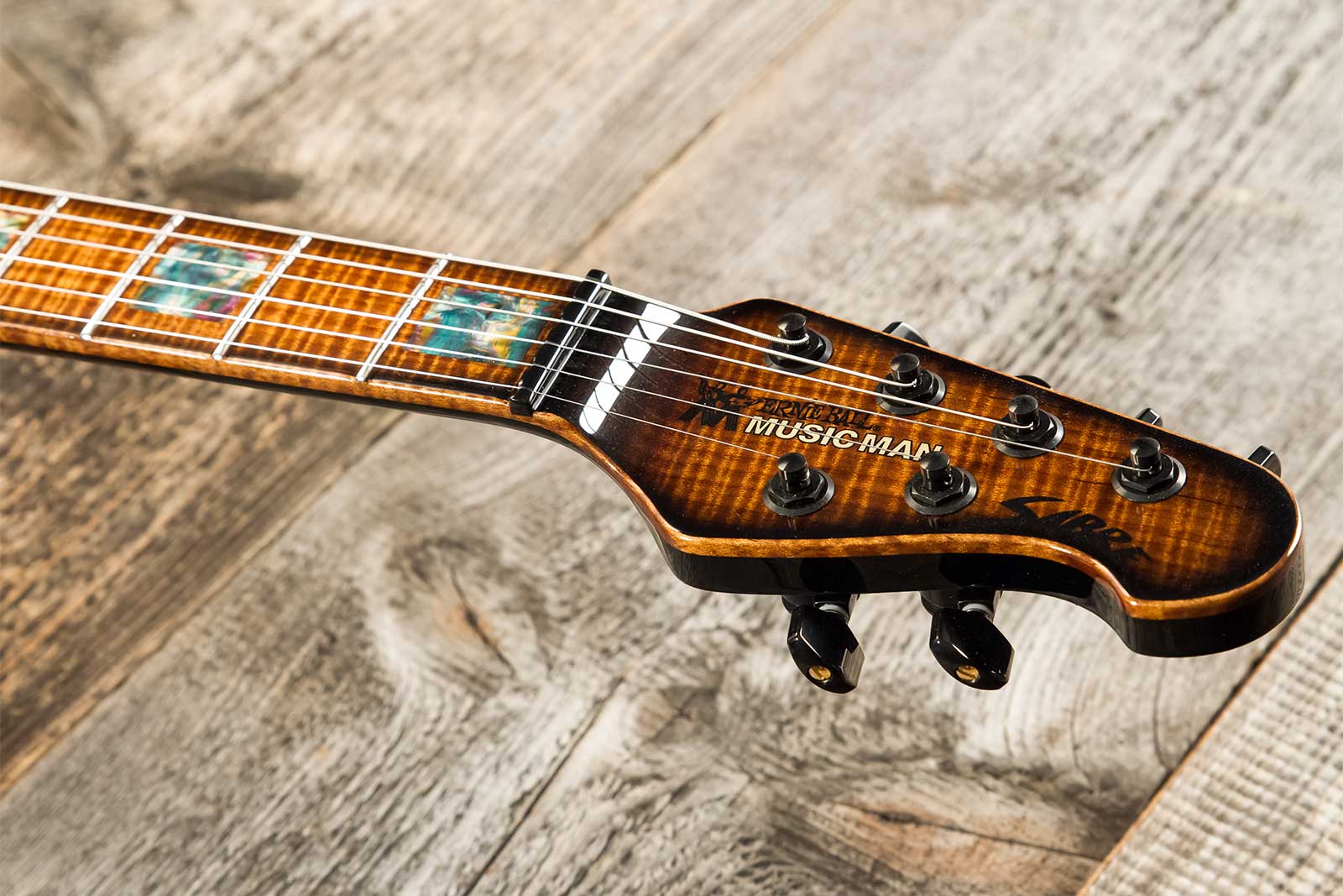 Music Man Sabre Ht Bfr Usa 2h Mn Trem - Duello - Guitarra eléctrica con forma de str. - Variation 12