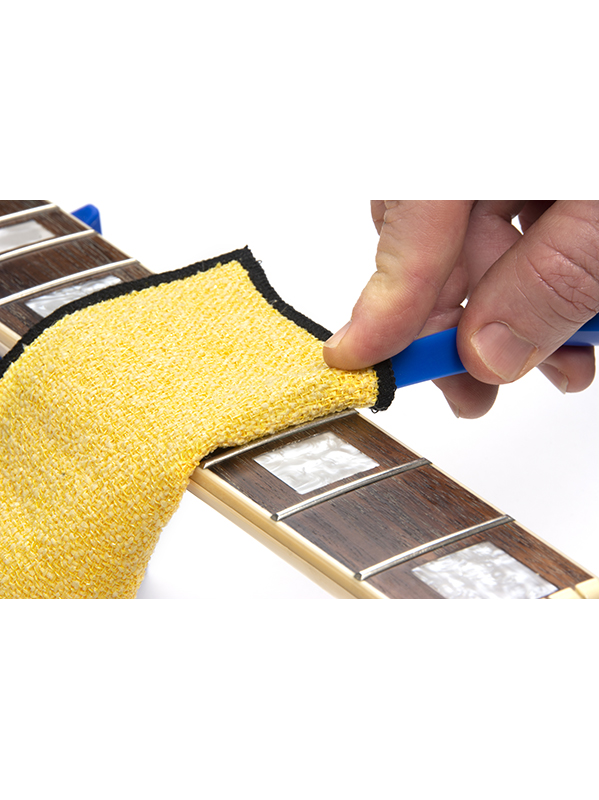 Music Nomad Kit F-one, Huile, Brosse Et Chiffon - Care & Cleaning Guitarra - Variation 1