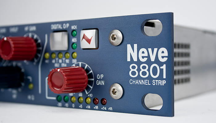 Neve 8801 - Preamplificador - Variation 2