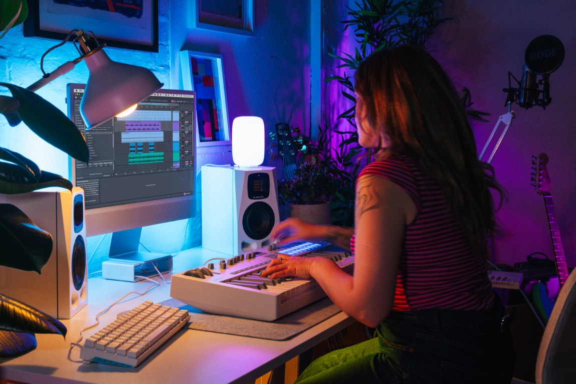 Novation Launchkey 61 Mk4 White - Teclado maestro - Variation 10